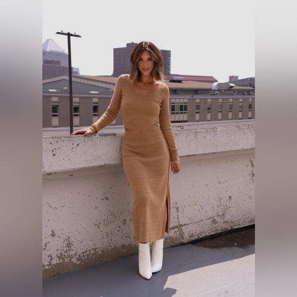 Lane 201 Dresses & Skirts - Brown Midi Sweater Skirt & Long Sleeve Sweater Top Set - Retail $100 - Like New